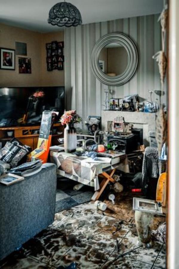 Bernie O’Shea's house in the aftermath of the floods. Picture: Chani Anderson Bernie O’Shea's house in the aftermath of the floods. Picture: Chani Anderson