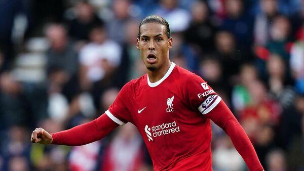 Van Dijk hails patient Liverpool approach