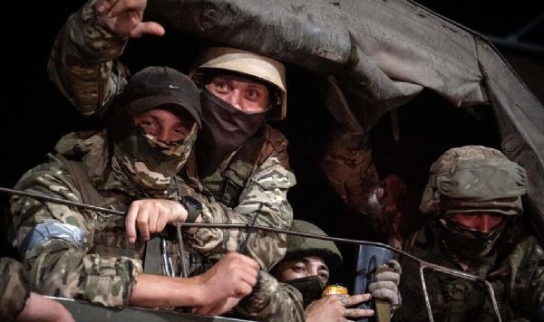 愤怒的卢卡申科“把瓦格纳战士赶出白俄罗斯”，给普京沉重一击