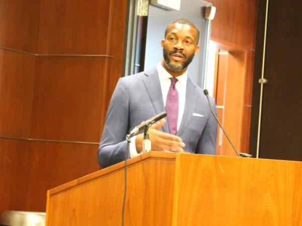 《真人快打》的粉丝说梅根·福克斯的尼塔拉比MK11的索尼娅更糟糕