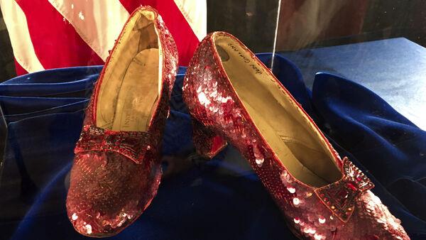 Man pleads guilty to stealing ‘Wizard of Oz’ ruby slippers