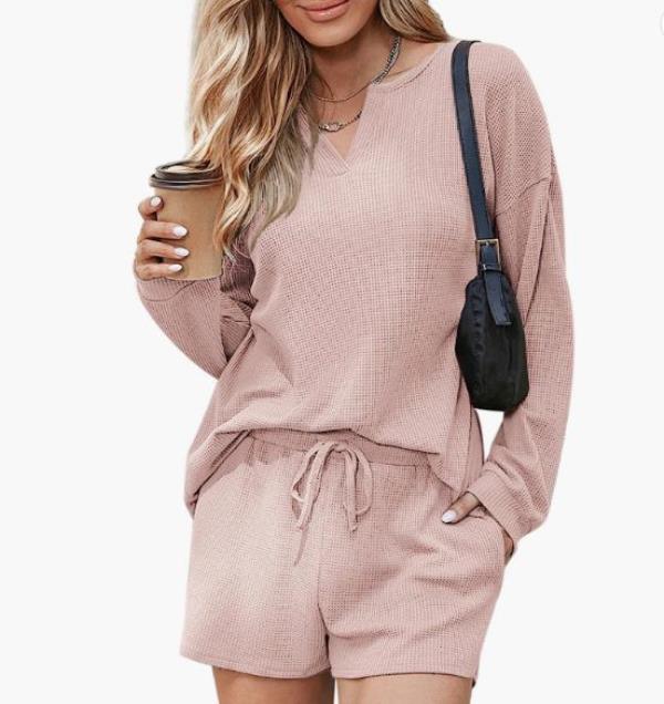 艾琳娜·斯维托利娜会用啤酒庆祝胜利,但不会去看哈里·斯泰尔斯的演唱会 艾琳娜·斯维托利娜会用啤酒庆祝胜利,但不会去看哈里·斯泰尔斯的演唱会