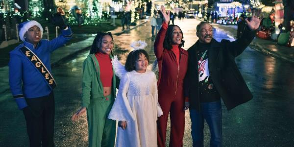 Eddie Murphy, Tracee Ellis Ross, and the other Candy Cane Lane cast waving