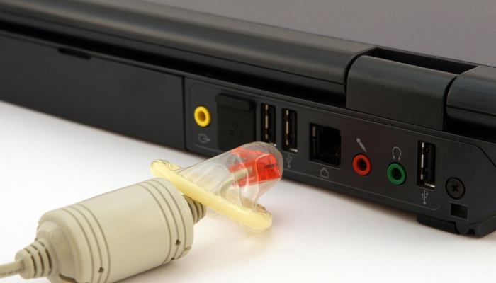 可用版本“友间十三张究竟到底有没有挂!详细分享装挂步骤 可用版本“友间十三张究竟到底有没有挂!详细分享装挂步骤