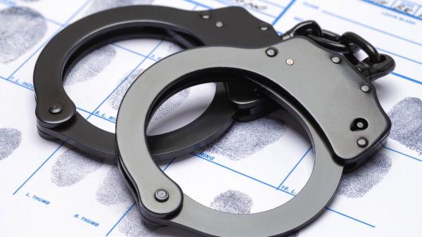 万能开挂辅助“牵手跑得快能不能开挂!分享用挂教程