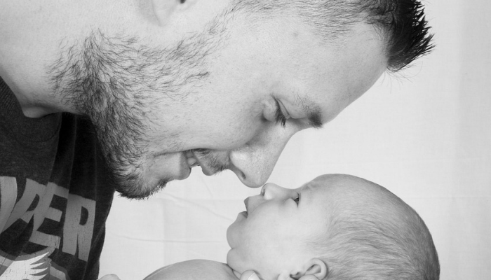 婴儿可能会引发新爸爸的大脑变化