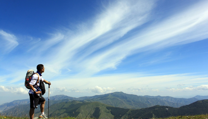 游客在死亡谷会跟着GPS迷路,然后试着开车穿过盐滩 游客在死亡谷会跟着GPS迷路,然后试着开车穿过盐滩