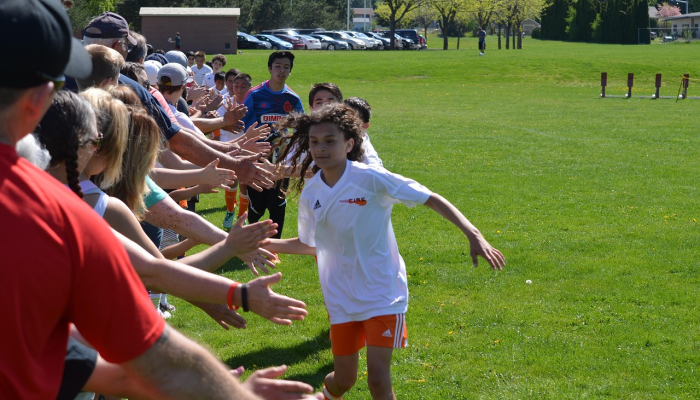 曼城队的格林利什在比赛中被盗