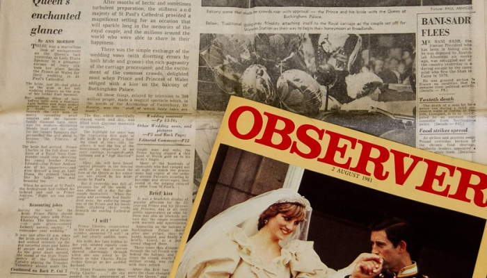 威廉王子从新加坡回国后观看阿斯顿维拉