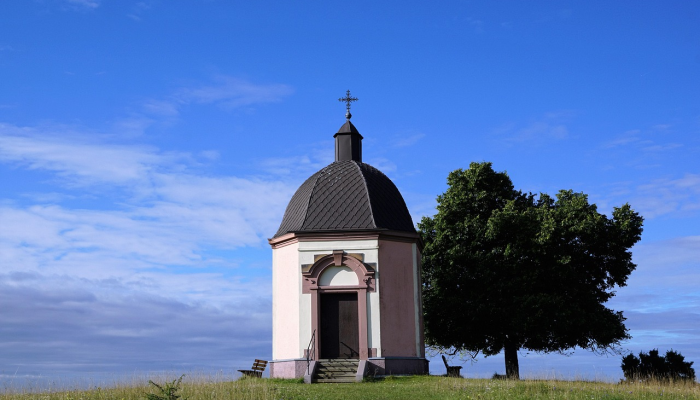 约旦河西岸巴勒斯坦人谴责以色列的袭击是“报复” 约旦河西岸巴勒斯坦人谴责以色列的袭击是“报复”