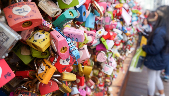 推荐一款”微乐家乡麻将万能开挂器!分享用挂教程