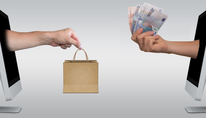 民主党击败共和党阴谋家赢得亚利桑那州选举席位 民主党击败共和党阴谋家赢得亚利桑那州选举席位