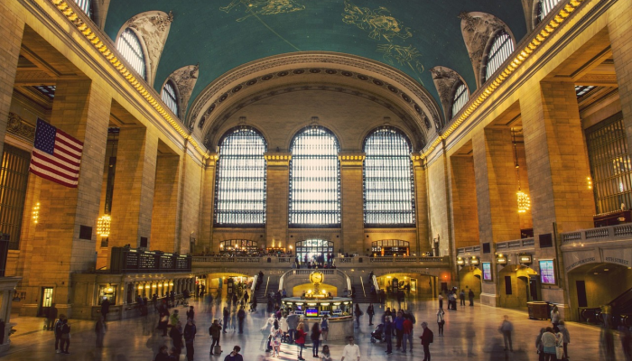 两人因涉嫌2022年在都柏林市中心公寓谋杀安东尼·邓普西而被捕