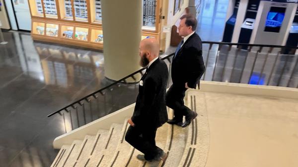 前亨茨维尔警官本·达比承认过失杀人罪，将缓刑