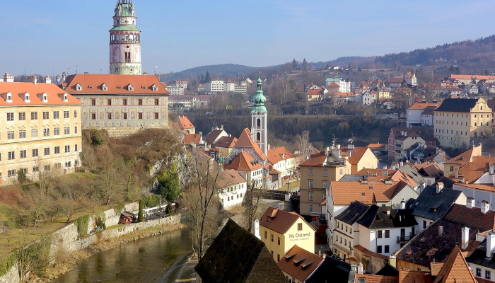 众议院民主党人询问各机构为军人配偶提供远程办公的进展情况