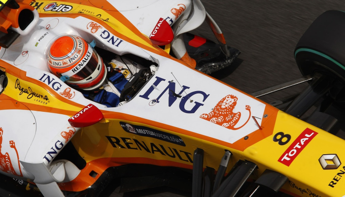 随着UAW势头的增强，特斯拉提高了美国工厂工人的工资