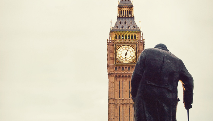 尼古拉斯·霍尔特在《超人传奇》中饰演莱克斯·卢瑟