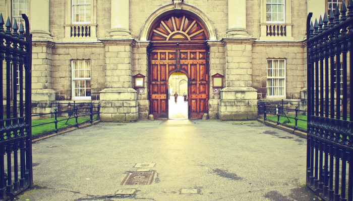 这所社区大学165名全职教员中只有1名黑人为什么校园难以实现多样性?蒙特雷先驱报 这所社区大学165名全职教员中只有1名黑人为什么校园难以实现多样性?蒙特雷先驱报