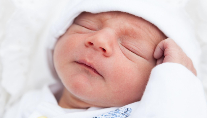 莫扎特摇篮曲可改善新生儿足跟刺血试验时的疼痛