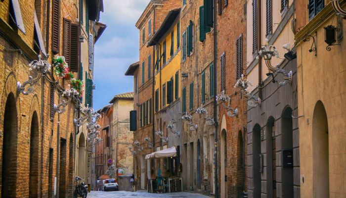 MMDA：周末对马尼拉地铁的两条道路进行封锁和维护