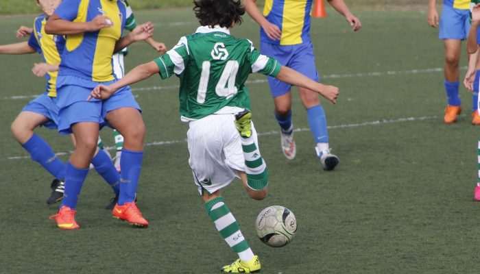 足球:英格兰队以3比2击败荷兰队,保住了巴黎之梦 足球:英格兰队以3比2击败荷兰队,保住了巴黎之梦