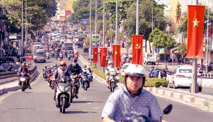 警察在被捕过程中突然失去了知觉警察说司机介入帮忙了 警察在被捕过程中突然失去了知觉警察说司机介入帮忙了