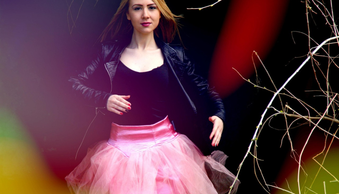 主演Heather Dubrow出演了这一季的反派角色 主演Heather Dubrow出演了这一季的反派角色