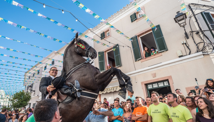 伊拉克贸易博览会第二天吸引了大量人群 伊拉克贸易博览会第二天吸引了大量人群