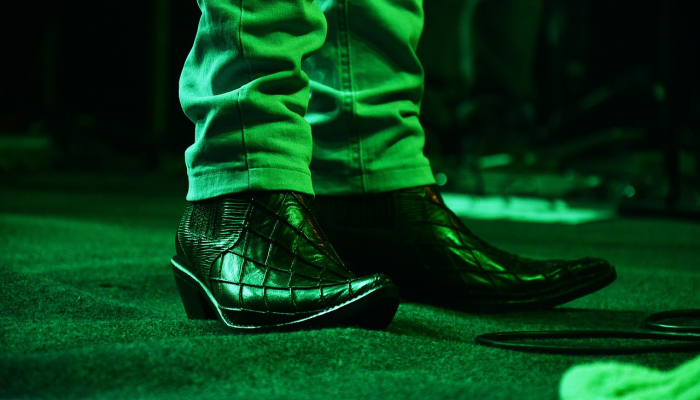 穿着鞋子的脚被冲到不列颠哥伦比亚省海滩的可怕历史