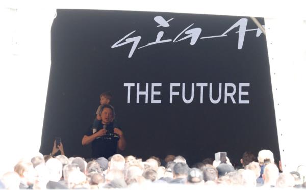 如果宾夕法尼亚州的预算低于资助计划，贫困学校准备再次诉诸法庭