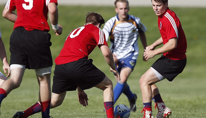 美国国家橄榄球联盟球星达马尔·哈姆林在心脏骤停后拒绝“担心”别人的看法