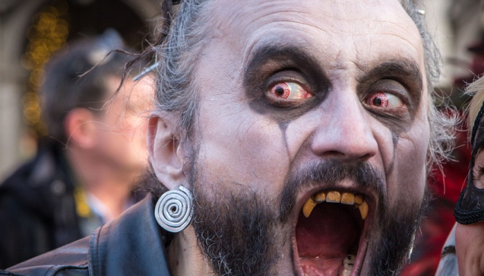 1993年，丹泽尔·华盛顿惊悚片最大的结局问题从朱莉娅·罗伯茨那里得到了明确的答案