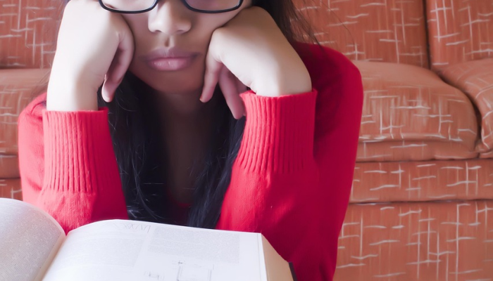 女儿的TikTok将2012年的书《石少女》推上了亚马逊的第一名 女儿的TikTok将2012年的书《石少女》推上了亚马逊的第一名