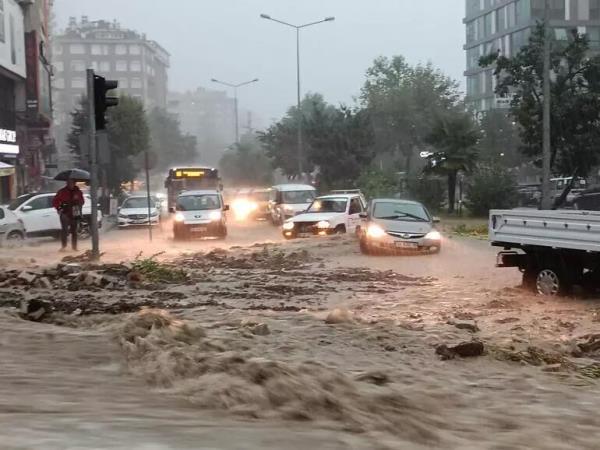 Floods ravage Samsun, Giresun following torrential rain