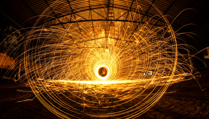 安妮·海瑟薇在托比·马奎尔的《蜘蛛侠4》中饰演黑猫的角色被取消后做出回应