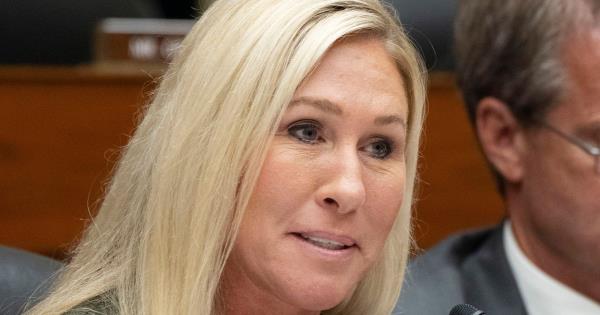 8人被控在阿联酋T10公司企图腐败