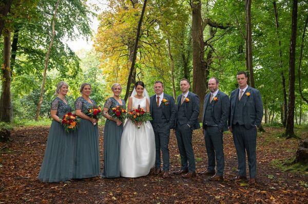 Julett Culloty and Pádraig O'Sullivan with the wedding party. 