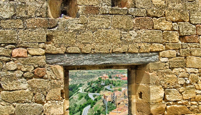 操纵和利用：古代人类遗骸在西班牙洞穴的故事