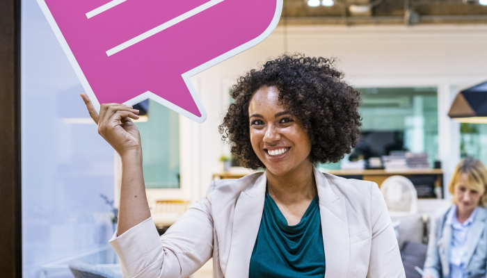 日本文学奖得主对使用聊天语言毫不羞愧 日本文学奖得主对使用聊天语言毫不羞愧