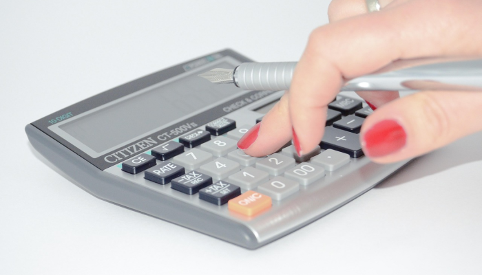 审计员要求检察机关调查27名中央选举管理委员会官员的雇佣腐败问题 审计员要求检察机关调查27名中央选举管理委员会官员的雇佣腐败问题