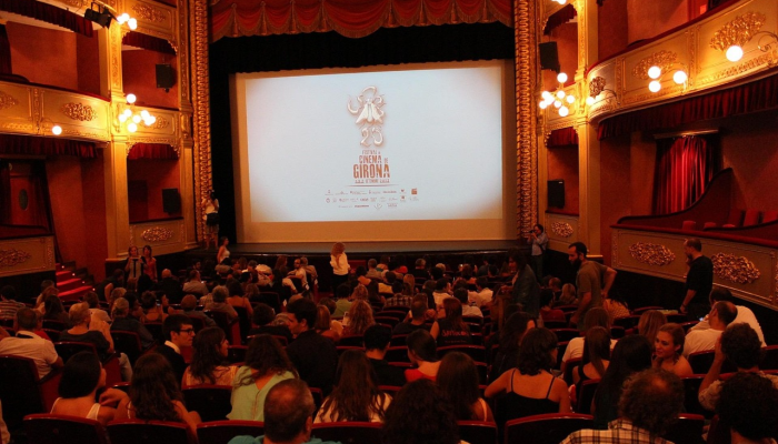 报纸上说——七月二十五日