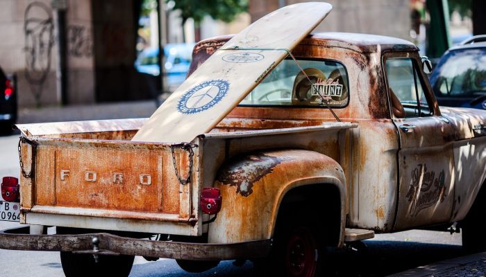 在省钱方面，电动汽车是否比燃油汽车更有优势？