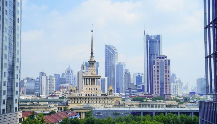 女子通过举报男友未缴税款来报复他的出轨行为