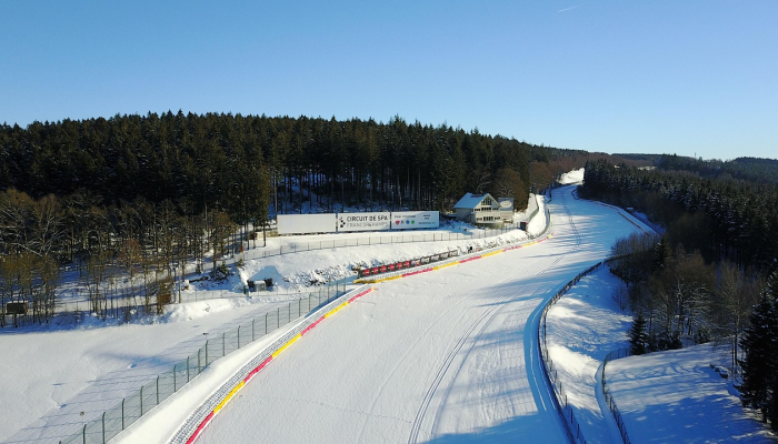 在冬天的公路旅行中,用这个屋顶防水包让你的装备保持干燥,现在优惠45% 在冬天的公路旅行中,用这个屋顶防水包让你的装备保持干燥,现在优惠45%