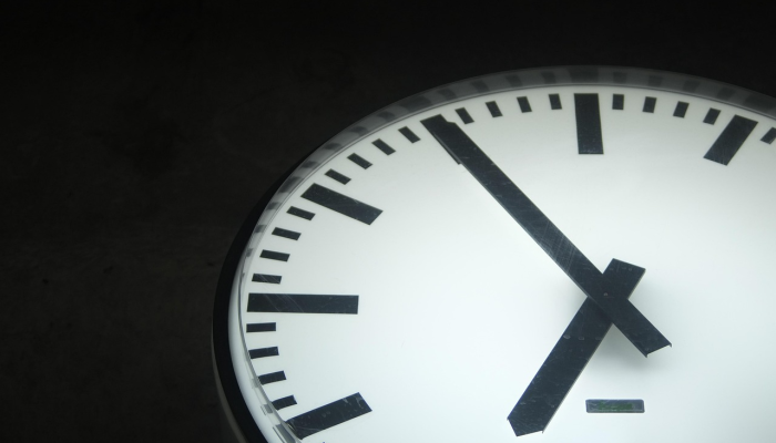 当游泳者计算圈数时,数字在他的脑海中滴答作响,然后他赢得了合适的彩票奖金 当游泳者计算圈数时,数字在他的脑海中滴答作响,然后他赢得了合适的彩票奖金