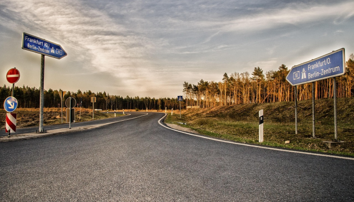 地震后日本核电站发生三米高海啸