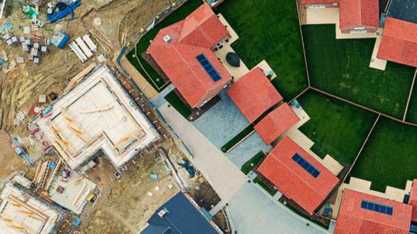 阿达什·古拉夫将于下周在泰国开始拍摄雷德利·斯科特的《异形》前传 阿达什·古拉夫将于下周在泰国开始拍摄雷德利·斯科特的《异形》前传