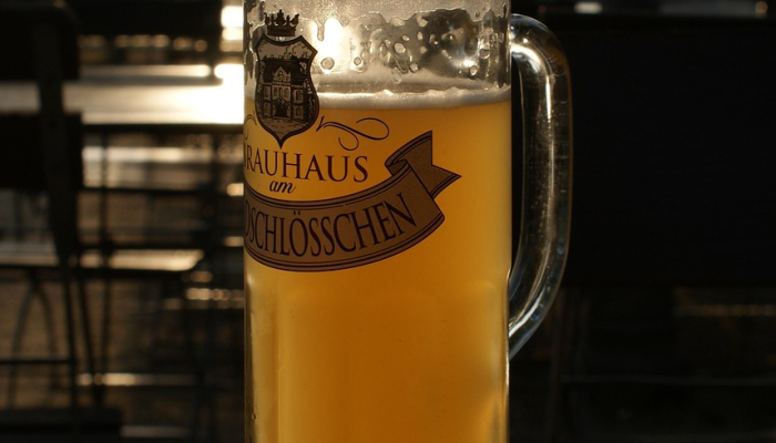 切尔西vs布莱顿：卡拉宝杯的比赛及时提醒我们，花大钱并不总是解决问题的办法