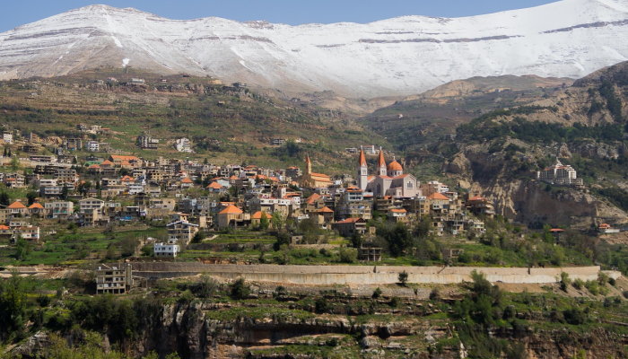 在哈马斯控制的加沙地带,卫生部称以色列袭击造成难民营70人死亡 在哈马斯控制的加沙地带,卫生部称以色列袭击造成难民营70人死亡