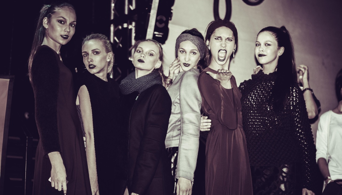 开挂辅助工具“哥哥斗地主外卦!分享用挂教程 开挂辅助工具“哥哥斗地主外卦!分享用挂教程